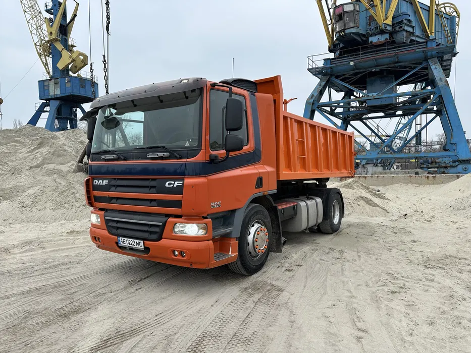 Грузоперевезення ПІСОК, ШЛАК, ВІДСІВ, ЩЕБІНЬ. DAF CF від5-до15тонн